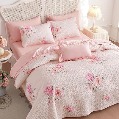Shabby Chic Floral Quilt Set